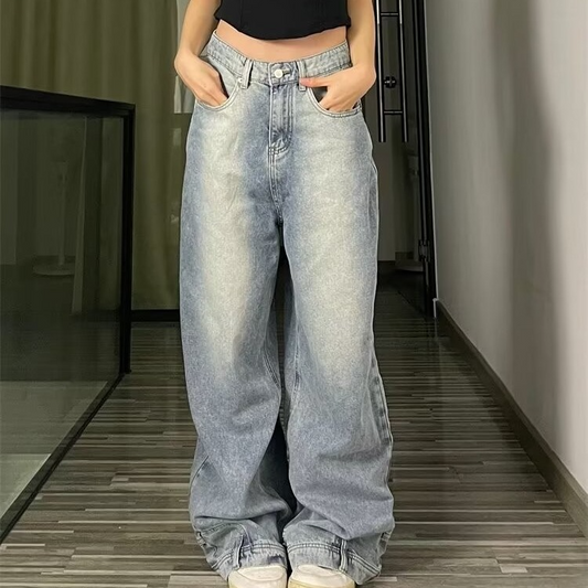 "GRAVITY" Wide-Leg Jeans