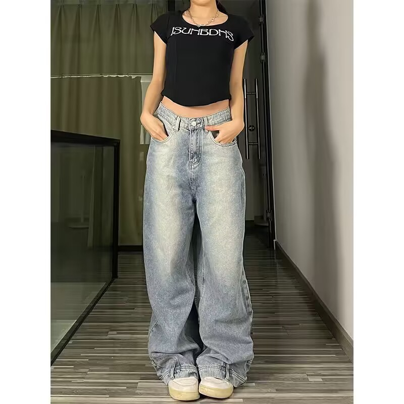 "GRAVITY" Wide-Leg Jeans